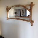 Miroir avec cadre en châtaignier