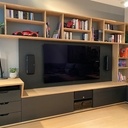 Ensemble bureau meuble TV et bibliothèque en chêne et valchromat noir