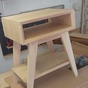 Table de chevet en chêne massif