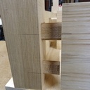 Table avec assemblages de rigolo