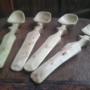 Sets de cuillères et nouveau couteau croche