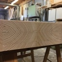 Table pas si massive