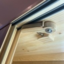 Loqueteau de porte coulissante contre assistant curieux et futé