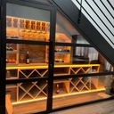 Cave à vin sous escalier