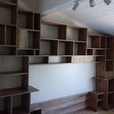 Bibliothèque en noyer massif