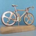 "Corona-Vitus" Vélo miniature