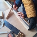 De simples échasses avec de simples Corn Hole