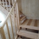 Escalier droit 2 volées en frêne