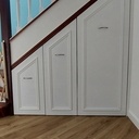 Placard sous escaliers