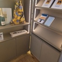 Une valise mobile pour une boutique de musée