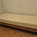 Banquette lit inspirée de Pierre Chapo