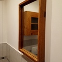 Duo de petits meubles en chêne, lave-mains et miroir