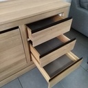 Buffet en chêne massif et valchromat noir