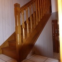 Petit escalier droit de demi niveau