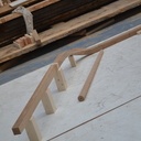 Escalier limon central avec main courante débillardée