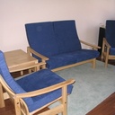 Fauteuils, causeuse et tables