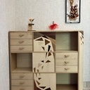 Buffet marqueté à tiroirs et portes coulissantes