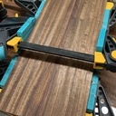 Planche de présentation en padouk et résine époxy