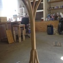 Table aux pieds courbes 2