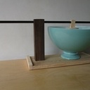 Lampe avec abat-jour en verre à l'envers...