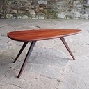 Table basse à partir d'un potelet trouvé