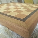 Plateau d'échec en bois rouge, chêne et wengé