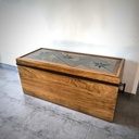 Coffre en noyer et marqueterie