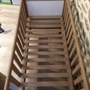 Lit bébé à barreaux