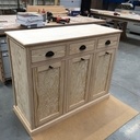 Petit meuble de rangement pour le linge sale