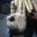 Main d'or et coeur de bois