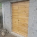 Porte en chataignier double battants