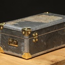 Malle de "poupée"  en feuille de pierre