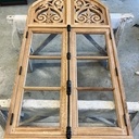 Croisée à la française reproduction avec imposte chantournée cintrée