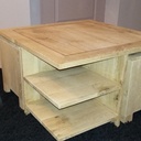 Table basse avec poufs