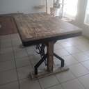 Table de salle a manger avec vélo vintage