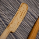 Décapsuleurs et couteaux en bois