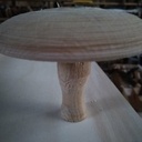 Un bol/assiette au tour à pédale et ses err... apprentissages