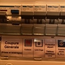 Inter différentiel (CDA743F) sur le tableau principal (bas) commandant le circuit de l'atelier (cave) avec un inter 32A bipolaire