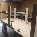 Une grande table de travail pour mon atelier
