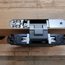 Porte bibliothèque dérobée et porte coulissante - charnière simonswerk tectus