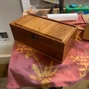 Boîte à bijoux à base de lames de terrasse recyclées