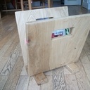 Porte journeaux en chêne.