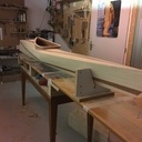 Kayak en lamellé-collé