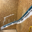 Main-courante débillardée