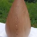 Lampe en forme de goute en platane