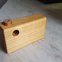 Appareil photo en merisier