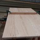 Table en châtaignier
