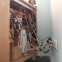 Meuble hi-fi cache-cable