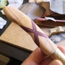 Old Bear en olivier avec croisillon en amarante