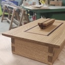 Boite chêne et sipo en queue d'arronde